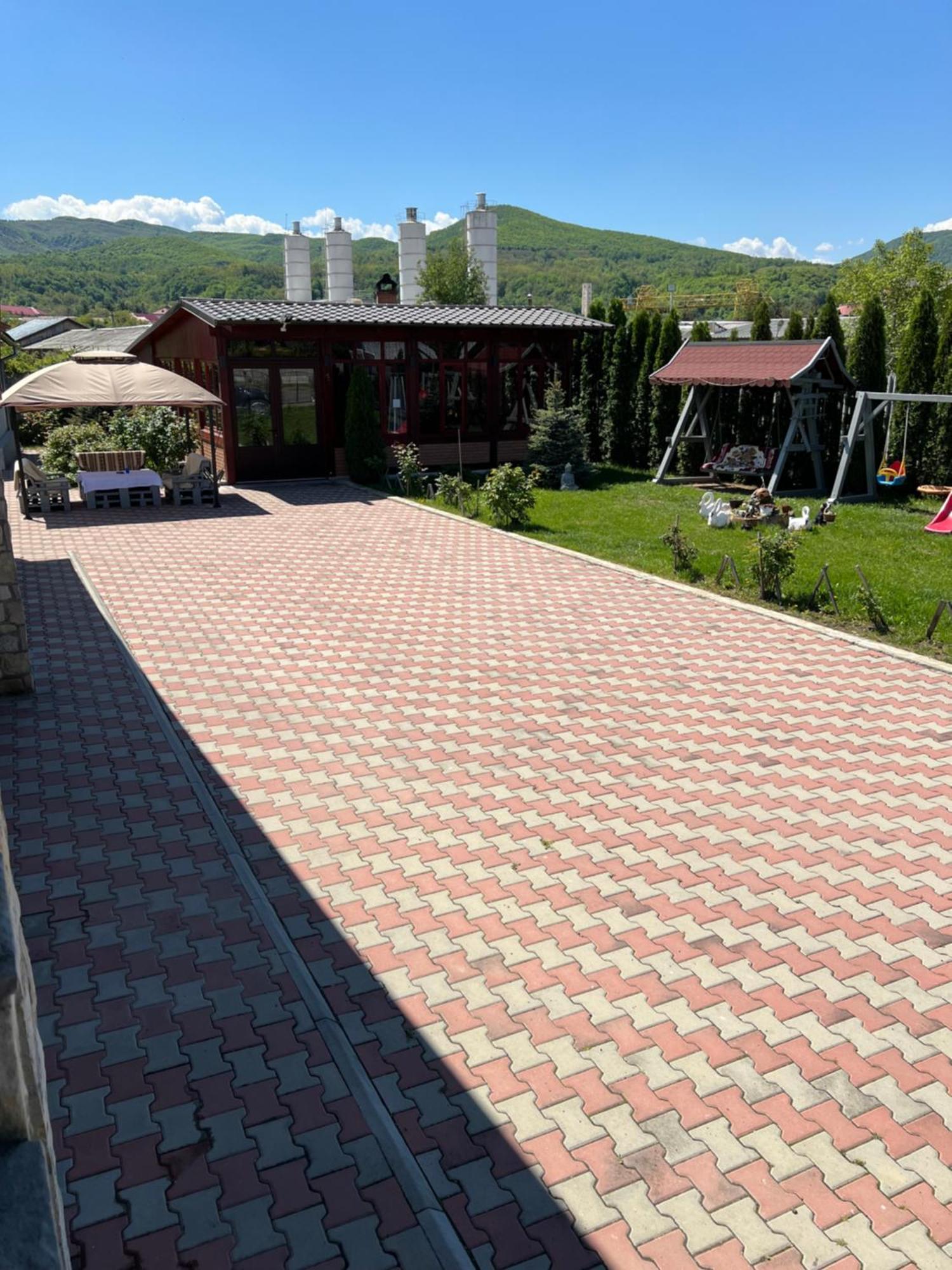 Вилла Popas Turistic Terasa Europa Тыргу-Окна Экстерьер фото